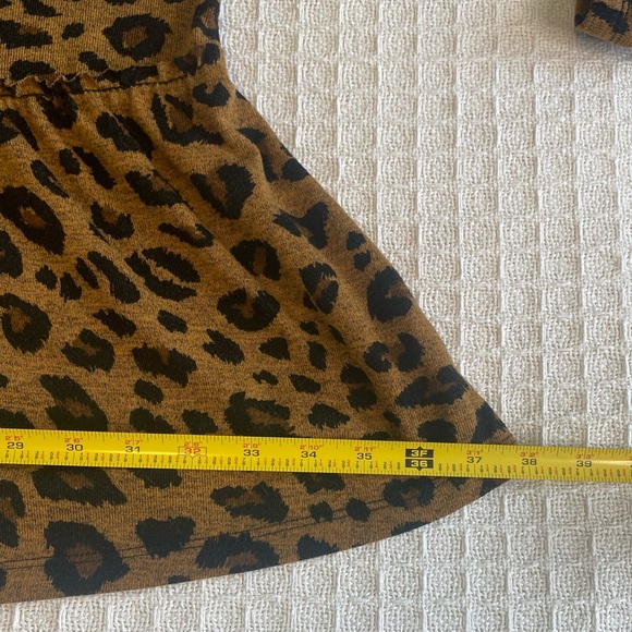Long Sleeve Animal Print Top - Picture 5 of 16